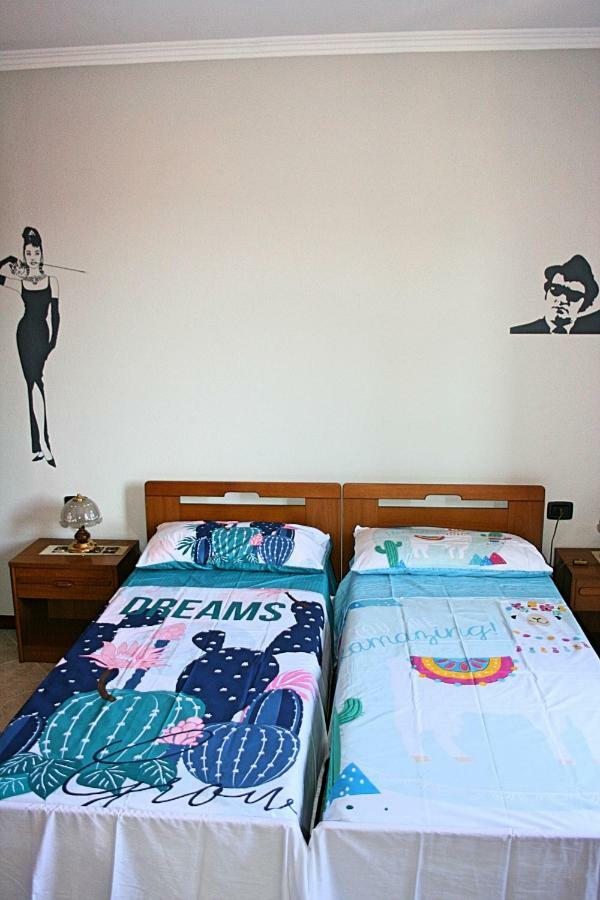 Casa Vacanze Stella แวร์บาเนีย ภายนอก รูปภาพ